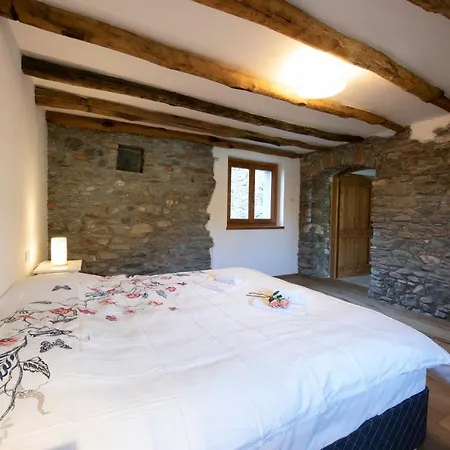Vignola Sleeps 8 Appartamento *