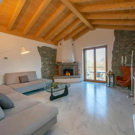 Vignola Sleeps 8 Daire *