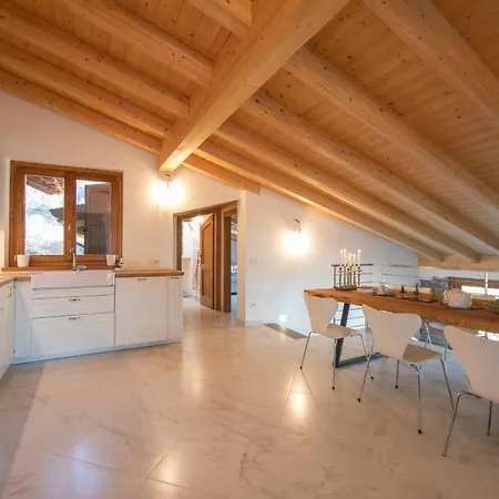 Vignola Sleeps 8 * Cremia