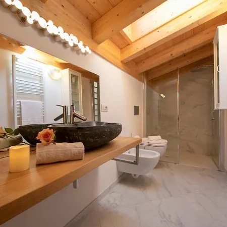 Vignola Sleeps 8 Cremia
